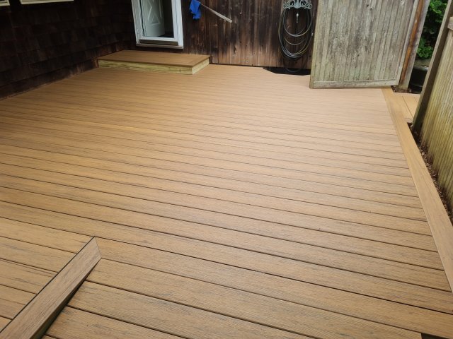 image-1012926-deck_(2)-45c48.w640.jpg